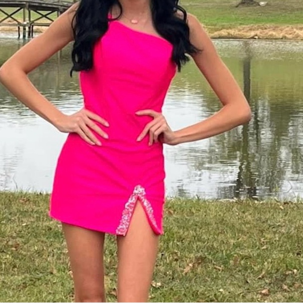 Short hoco dress. Size 000 with slight alterations.